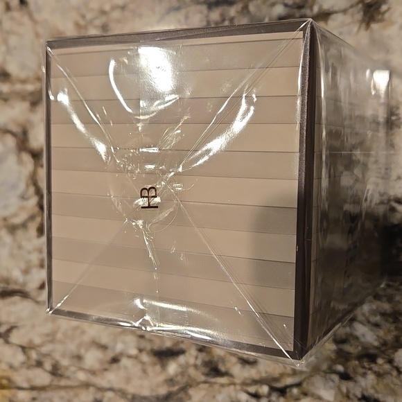 Henri Bendel New York scented candle Firewood NEW - Picture 4 of 4